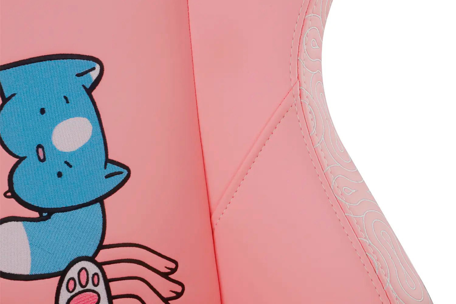 Геймерское кресло DXRacer CRA/D5000/P